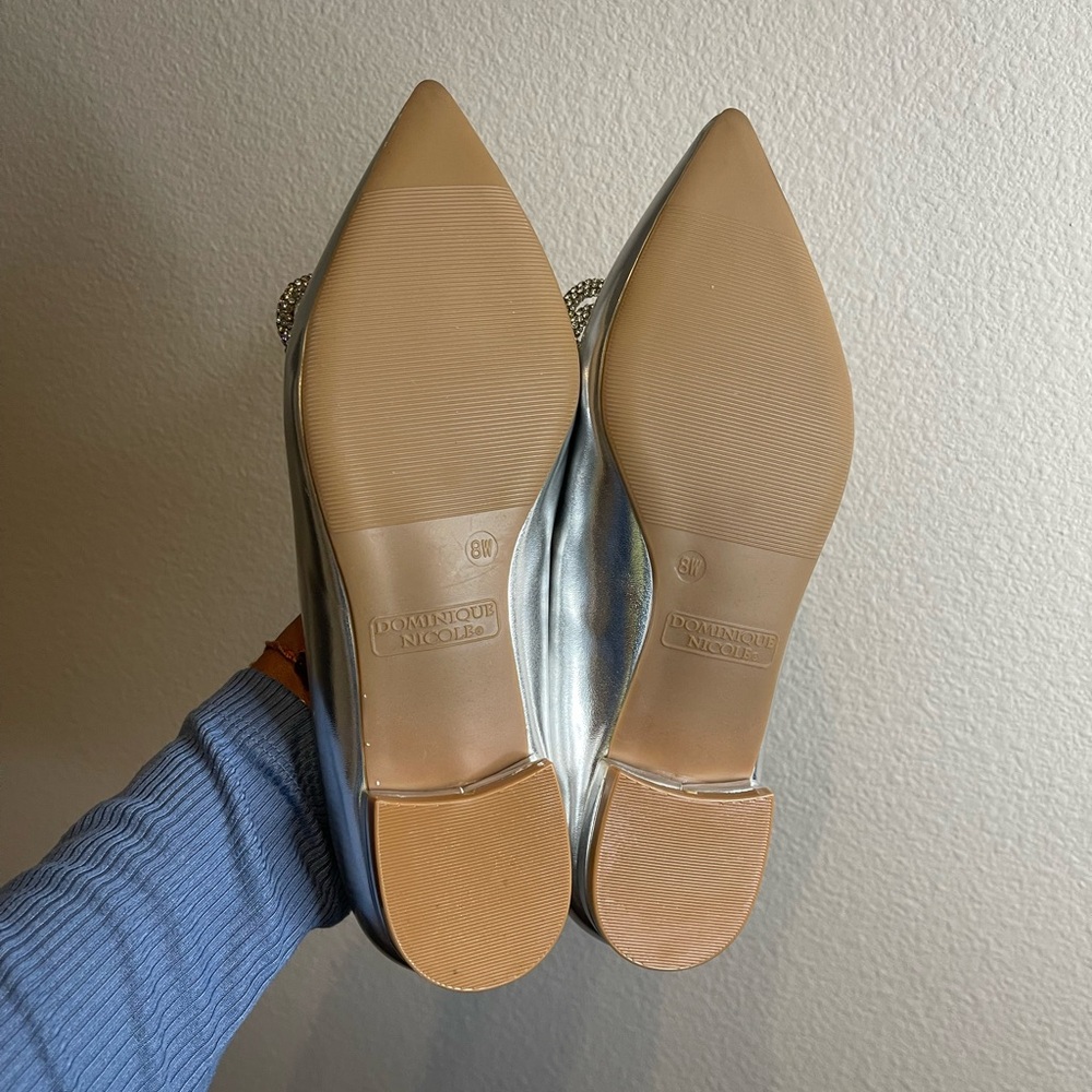 Dominique Nicole Silver Flats - Picture 2 of 7